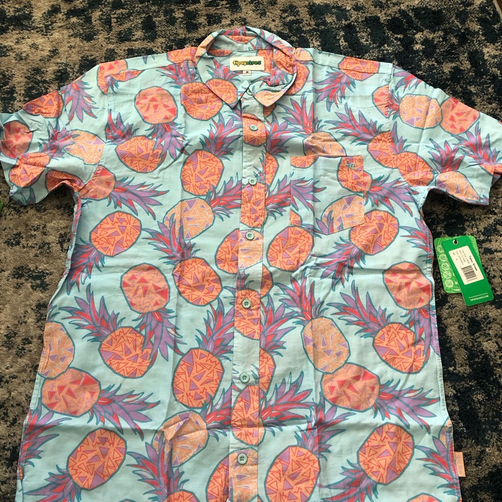 NWT Tipsy Elves Short Sleeve Shirt